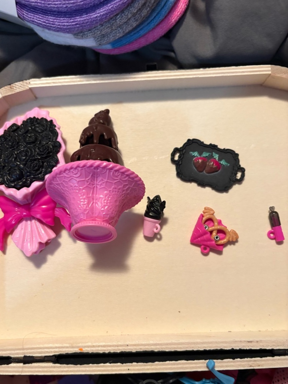 Monster High Draculaura Sweet 1600 Accessories